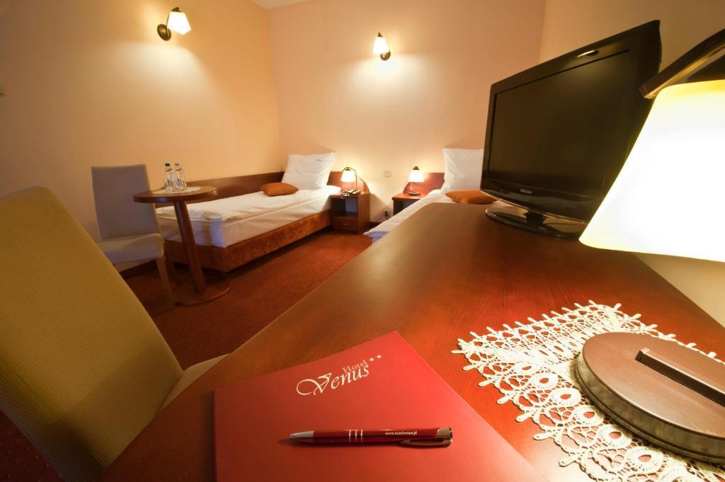 Venus Hotel 3*